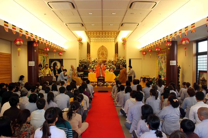 Hội Phật tử Việt Nam tại Nhật Bản đón Lễ Phật đản 2014 ảnh 1
